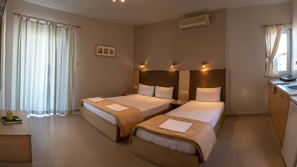 Nepheli Apartments And Studios Paralía الغرفة الصورة
