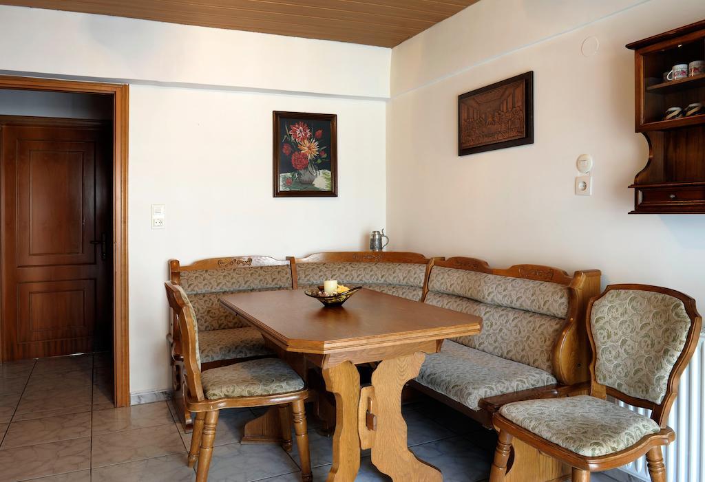 Nepheli Apartments And Studios Paralía الغرفة الصورة