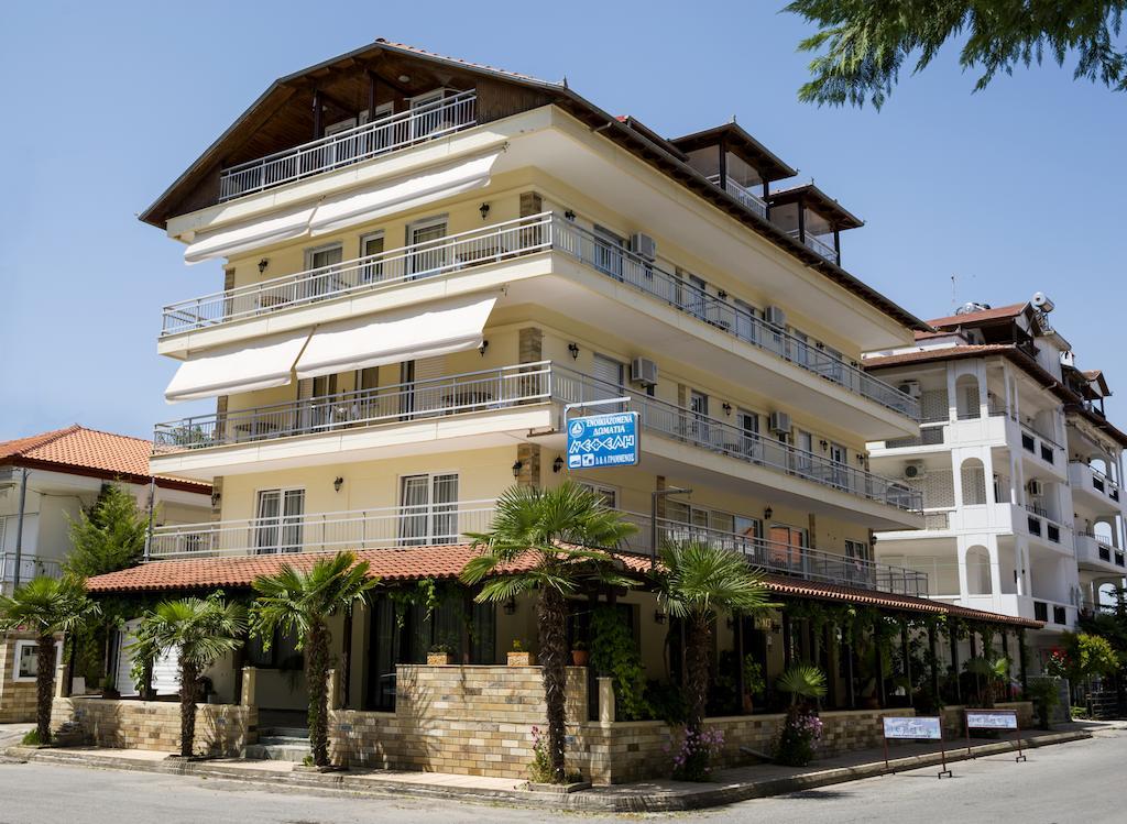 Nepheli Apartments And Studios Paralía المظهر الخارجي الصورة