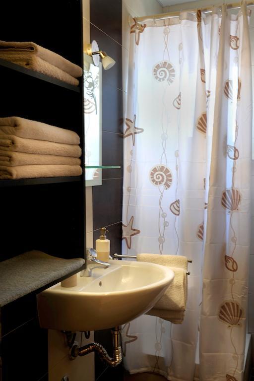Nepheli Apartments And Studios Paralía الغرفة الصورة